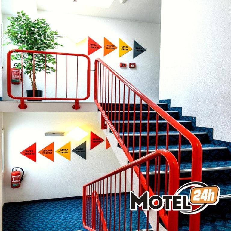 Motel 24H ฮันโนเวอร์ ภายนอก รูปภาพ