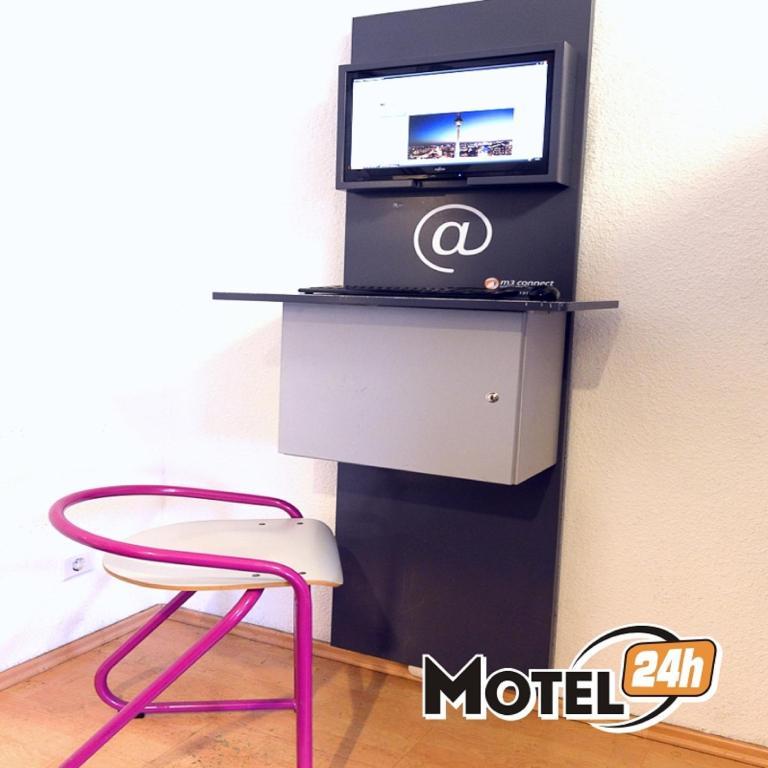 Motel 24H ฮันโนเวอร์ ภายนอก รูปภาพ